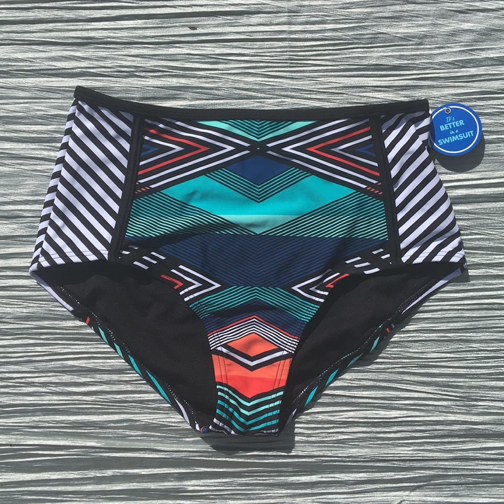 NWT multi colored Aztec print bikini bottom size 6